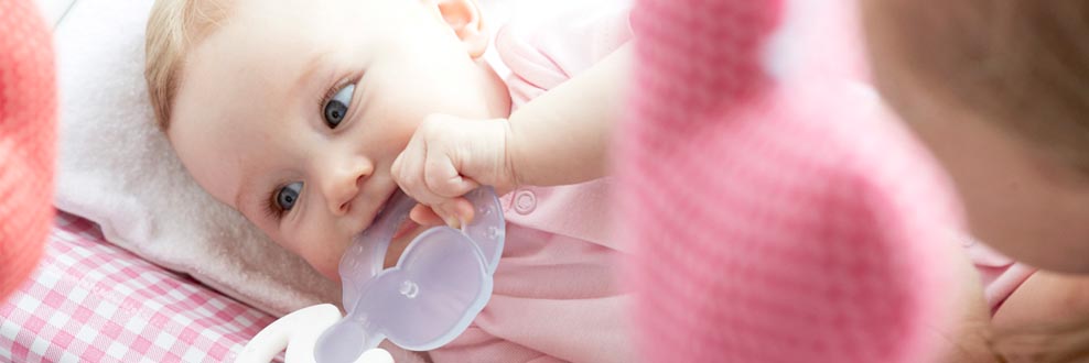 [Translate to spanish (latam):] baby's first months